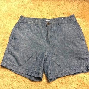 GAP women’s size 4 short 5 inch inseam